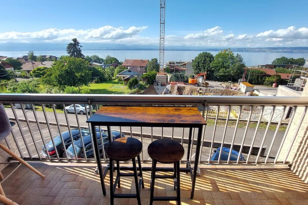 Appart Cosy Avec Vue Sur Le Lac Leman Evian-les-Bains Exterior photo
